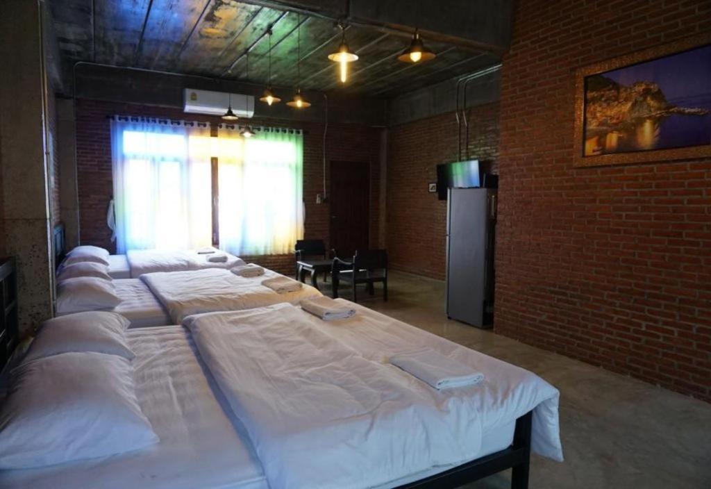 Oyo 1155 Bikers House And Enduro Tours Chiang Mai Hotel Luaran gambar