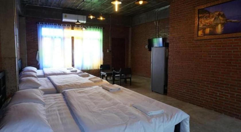 Oyo 1155 Bikers House And Enduro Tours Chiang Mai Hotel Luaran gambar