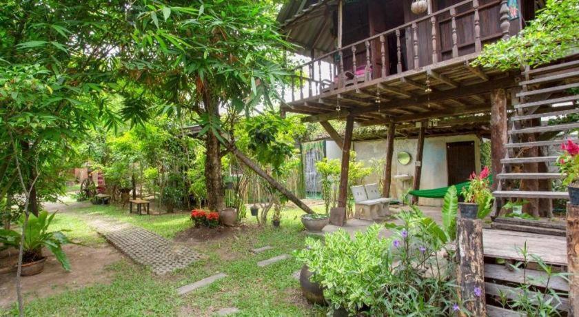 Oyo 1155 Bikers House And Enduro Tours Chiang Mai Hotel Luaran gambar