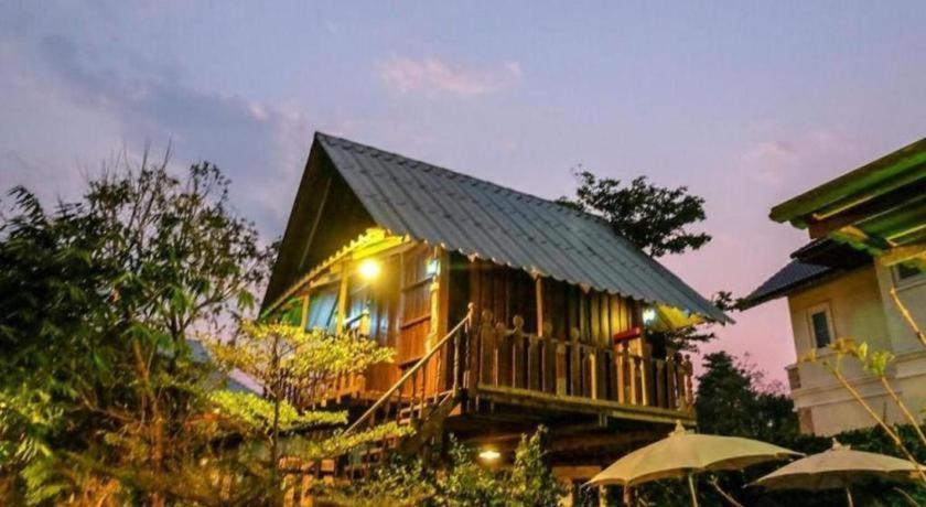 Oyo 1155 Bikers House And Enduro Tours Chiang Mai Hotel Luaran gambar