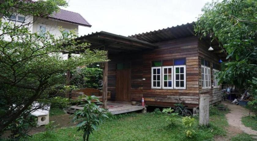 Oyo 1155 Bikers House And Enduro Tours Chiang Mai Hotel Luaran gambar